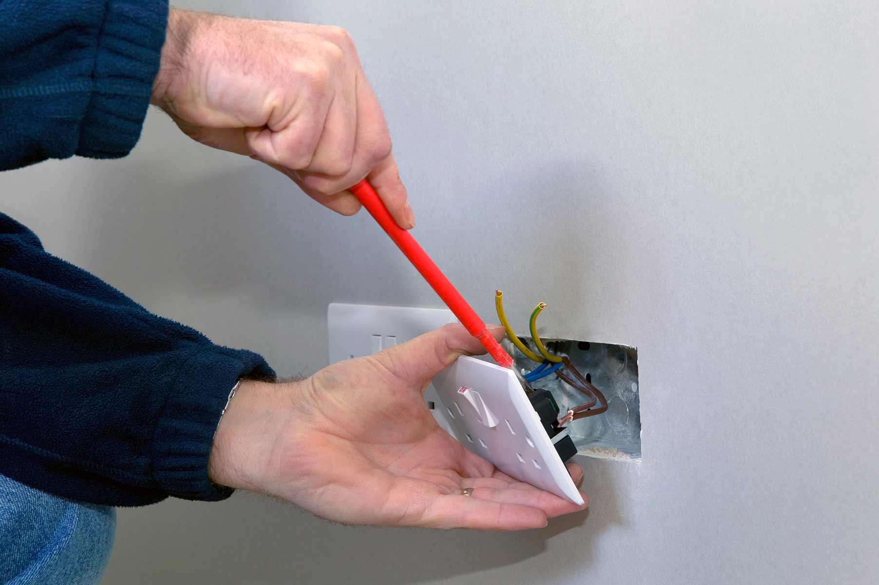 Our electricians can install plug sockets for domestic and commercial proeprties in Hatfield and the local area. 